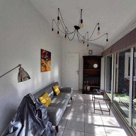 Maison Independante Avec Piscine Privative Pres De La Mer 라 가르드 외부 사진