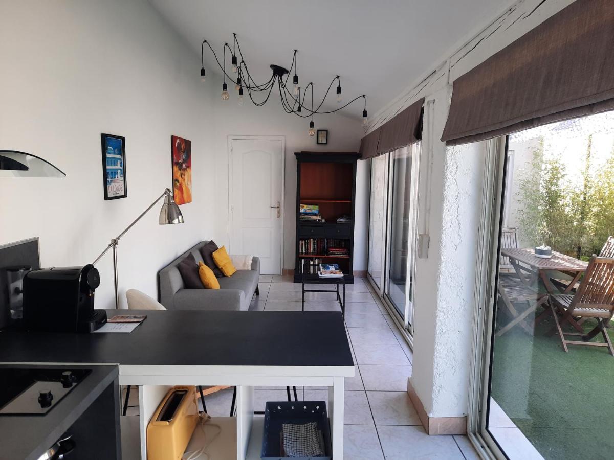 Maison Independante Avec Piscine Privative Pres De La Mer 라 가르드 외부 사진