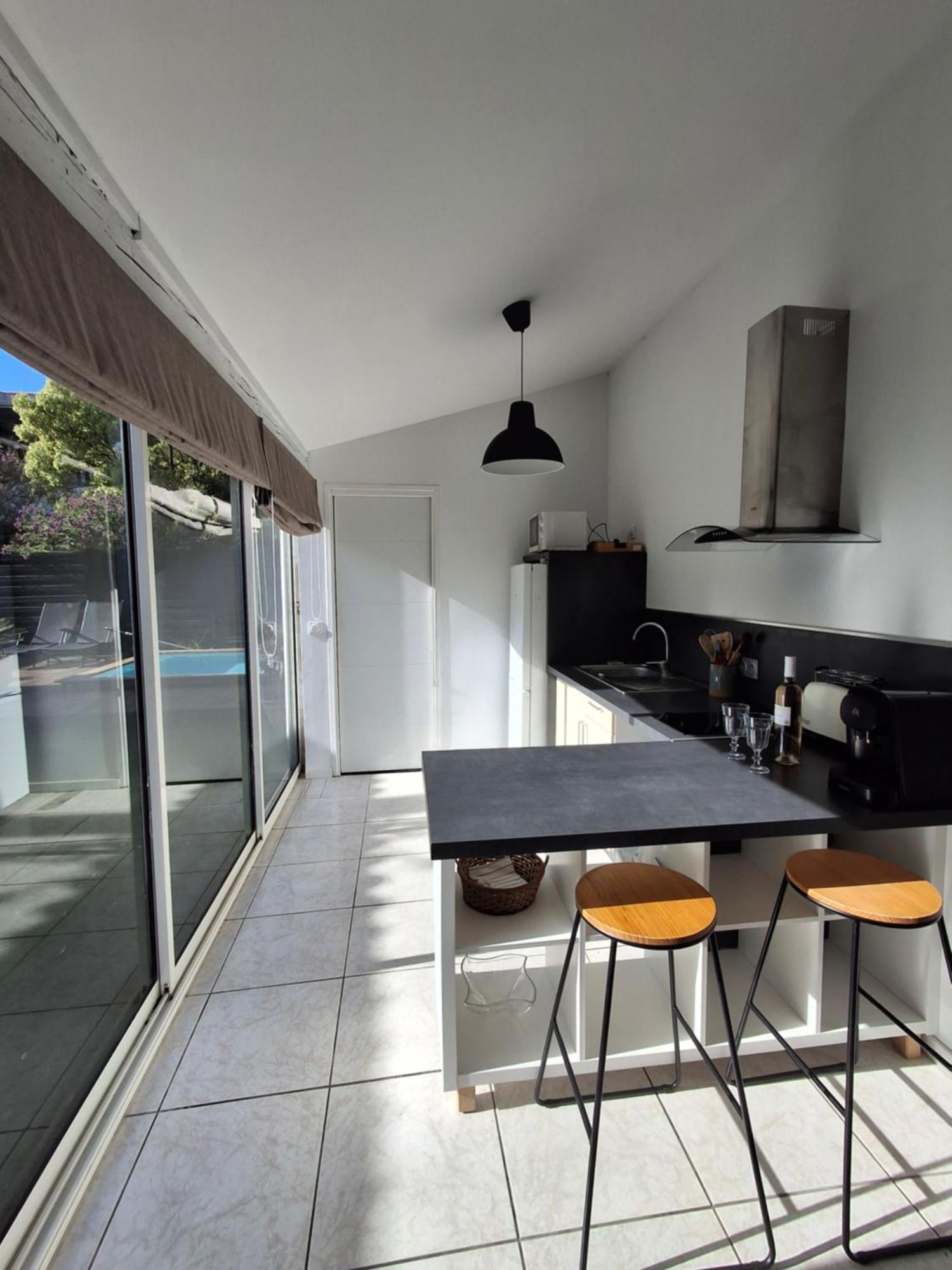 Maison Independante Avec Piscine Privative Pres De La Mer 라 가르드 외부 사진